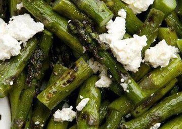 #salads# Roast asparagus with goat cheese