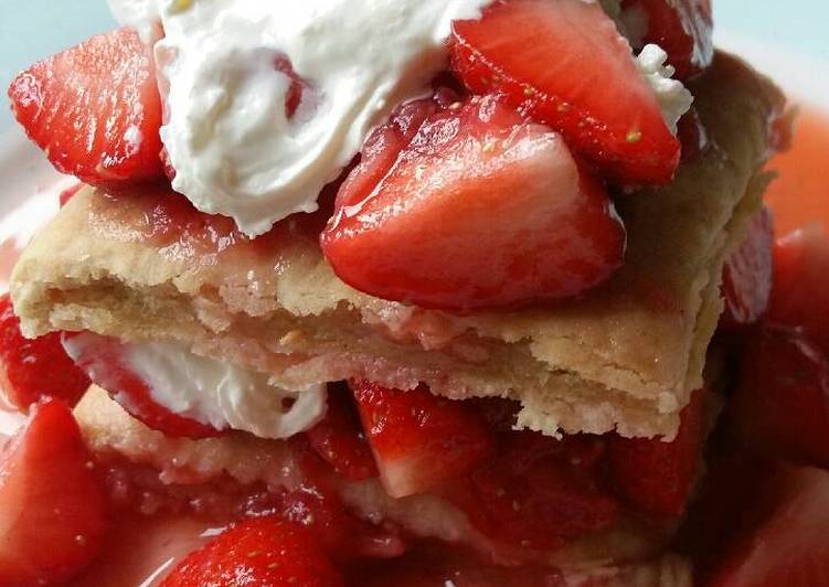 Vickys Strawberry Shortcakes, GF DF EF SF NF