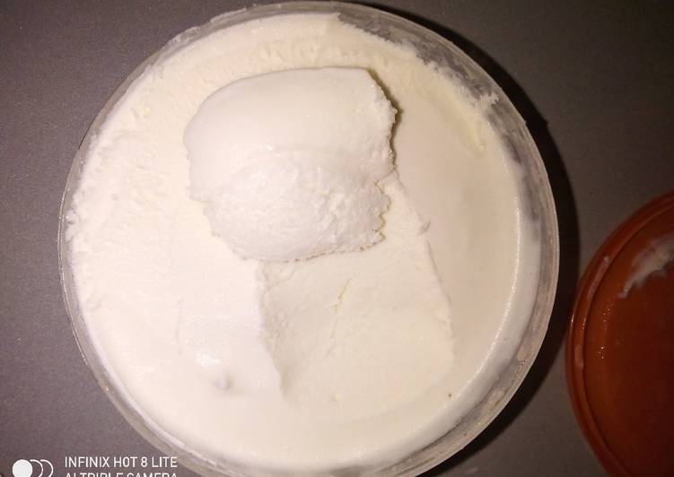 Homemade vanilla Ice cream