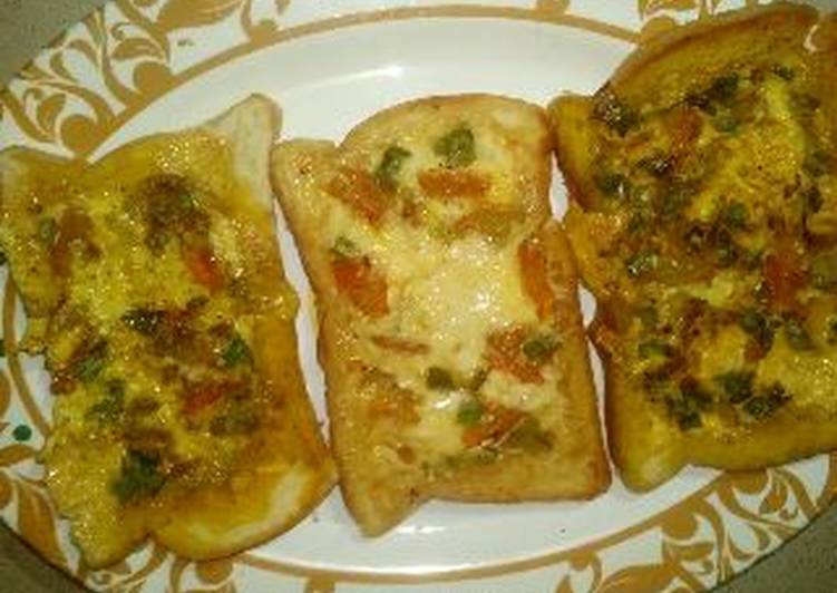 Fried bread with vegetables