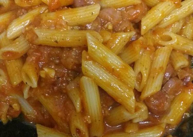 Easy red sauce pasta
