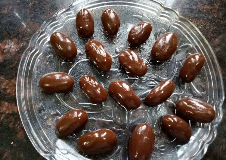 Homemade chocolate Eclairs