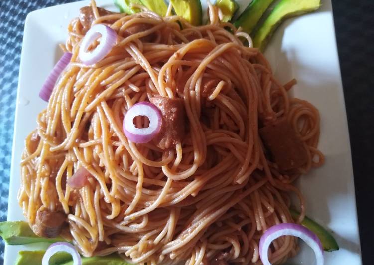 Spaghetti with smoked chicken sausage and avocado