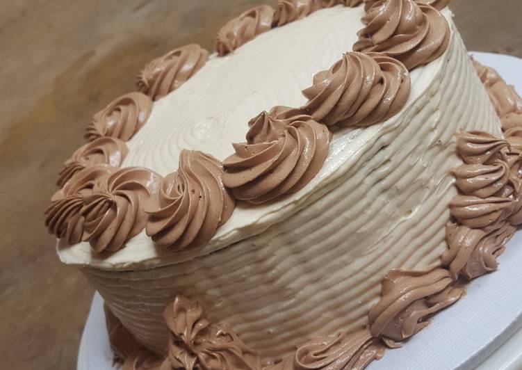 Chocolate whipped cream frosting