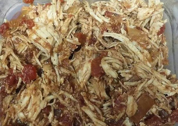 Shredded Mexican Chicken - Slow Cooker