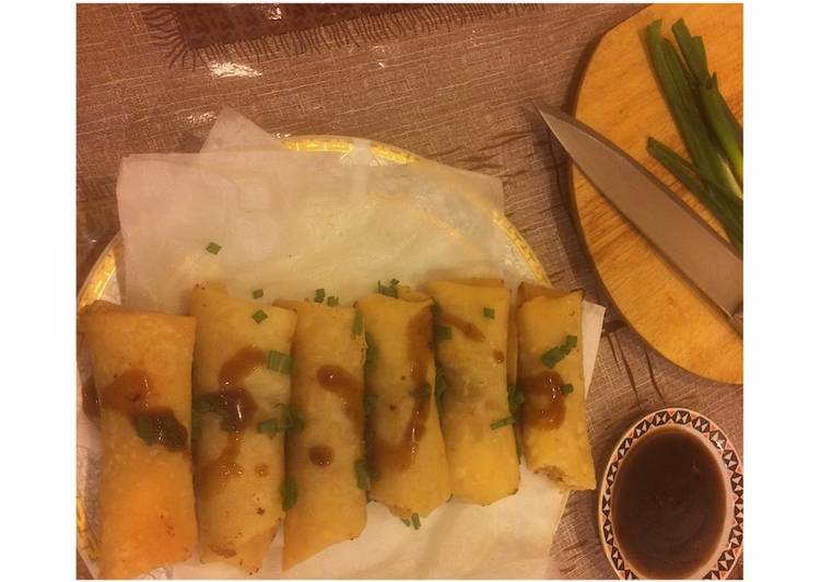 Chinese •Spring rolls• with sweet sauce