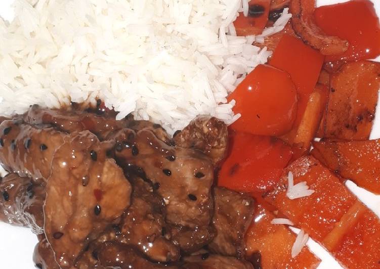 Sesame beef with 5 spice peppers and rice