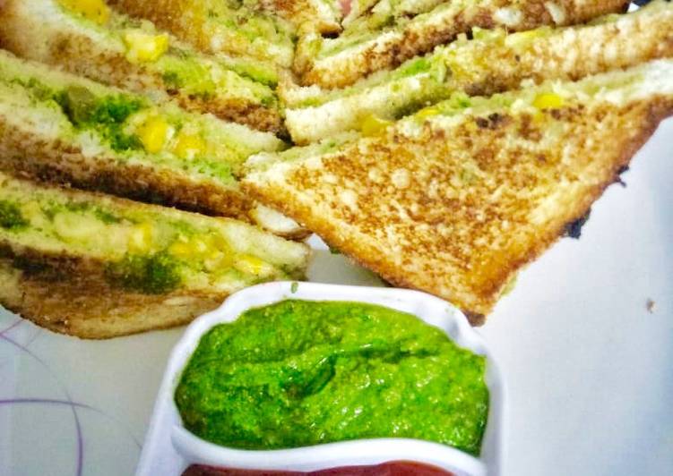 Mix Veg & cheese corn sandwich Mexican style