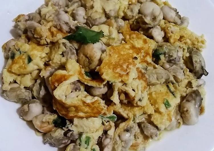 Oysters omelette