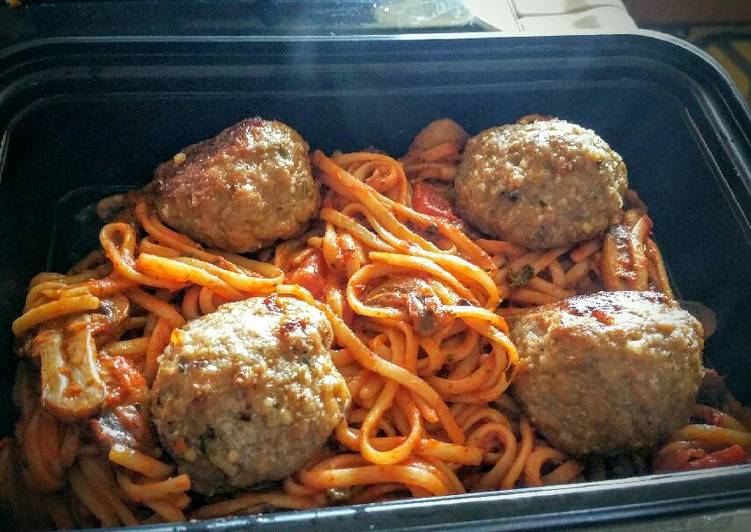 The Best Spaghetti and Turkey Meatballs