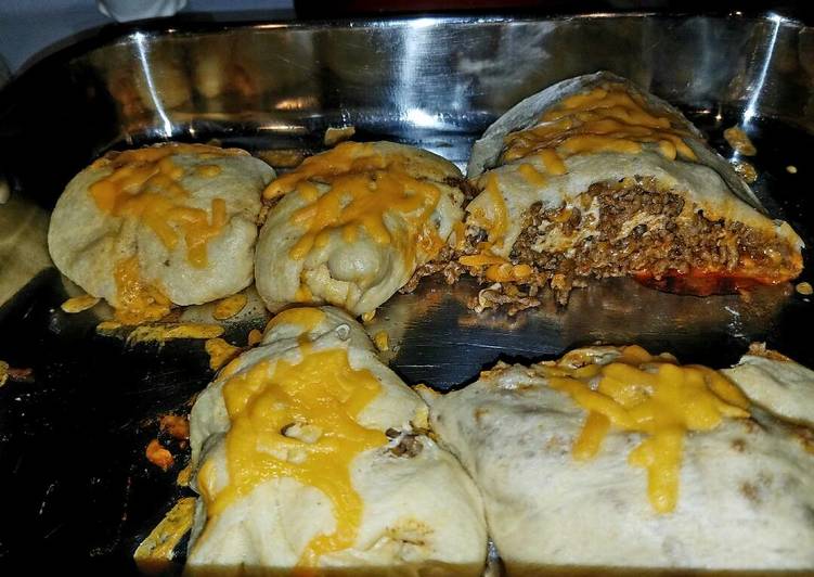Taco stuffed Cresent Rolls